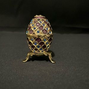 Art form fine collectibles Lauren trinket box. Release No.5